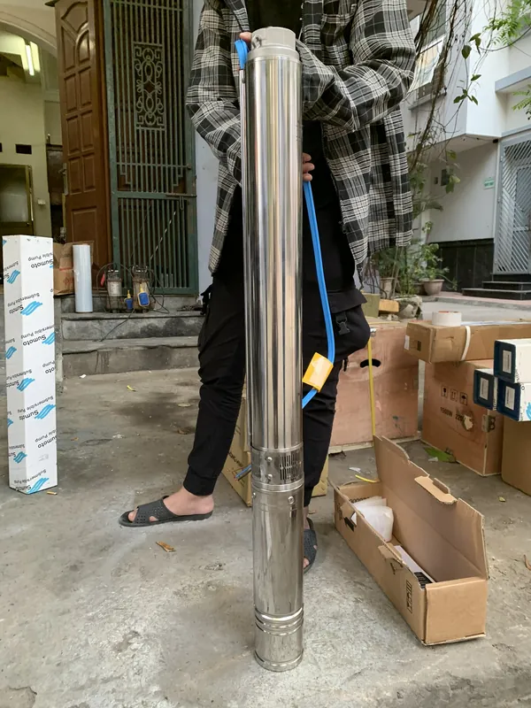 Bơm chìm giếng khoan Aquaris cấp nước khu dân cư, nhà máy nhỏ